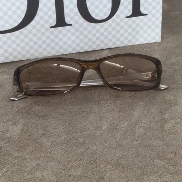 Christian Dior - Vintage Diorling 4 Women’s Designer Sunglasses - Picture 5 of 9